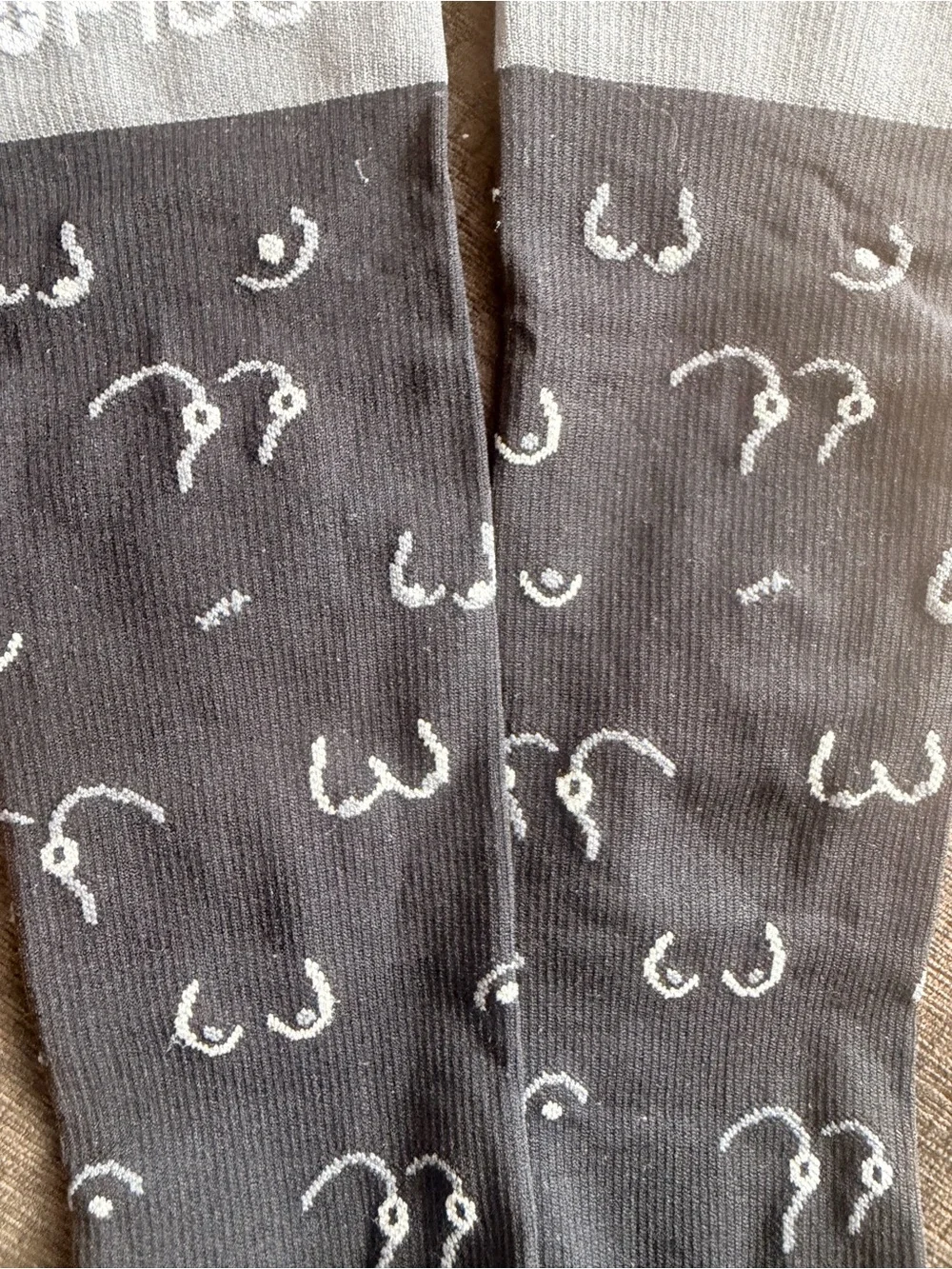 FIGS Limited Edition Breast-Patterned Compression Socks Size Small Unisex